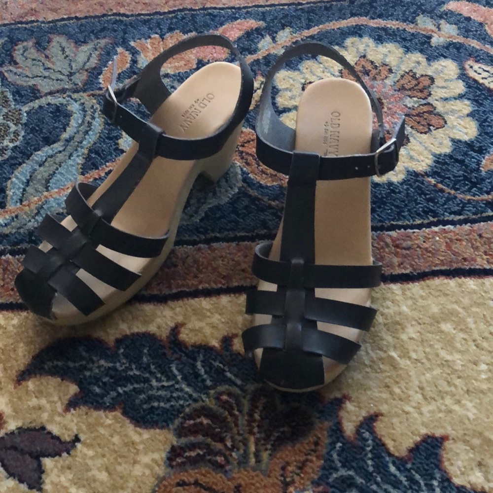 Old navy wedge sandals